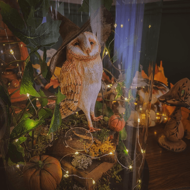 "La Gardienne des Grimoires d'Automne" - Sculpture Fantastique 